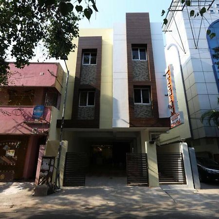 Hotel Rich Inn Chennai Esterno foto