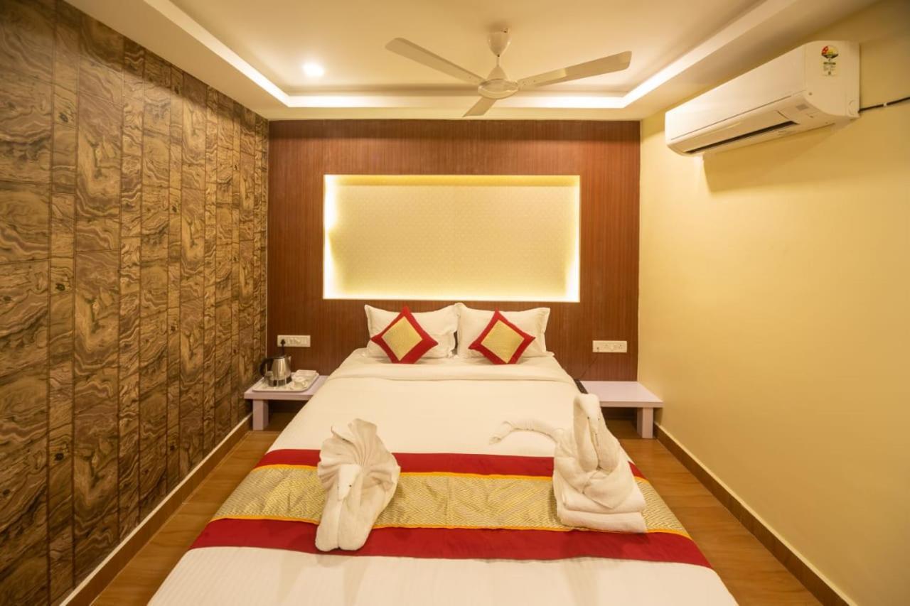 Hotel Rich Inn Chennai Esterno foto