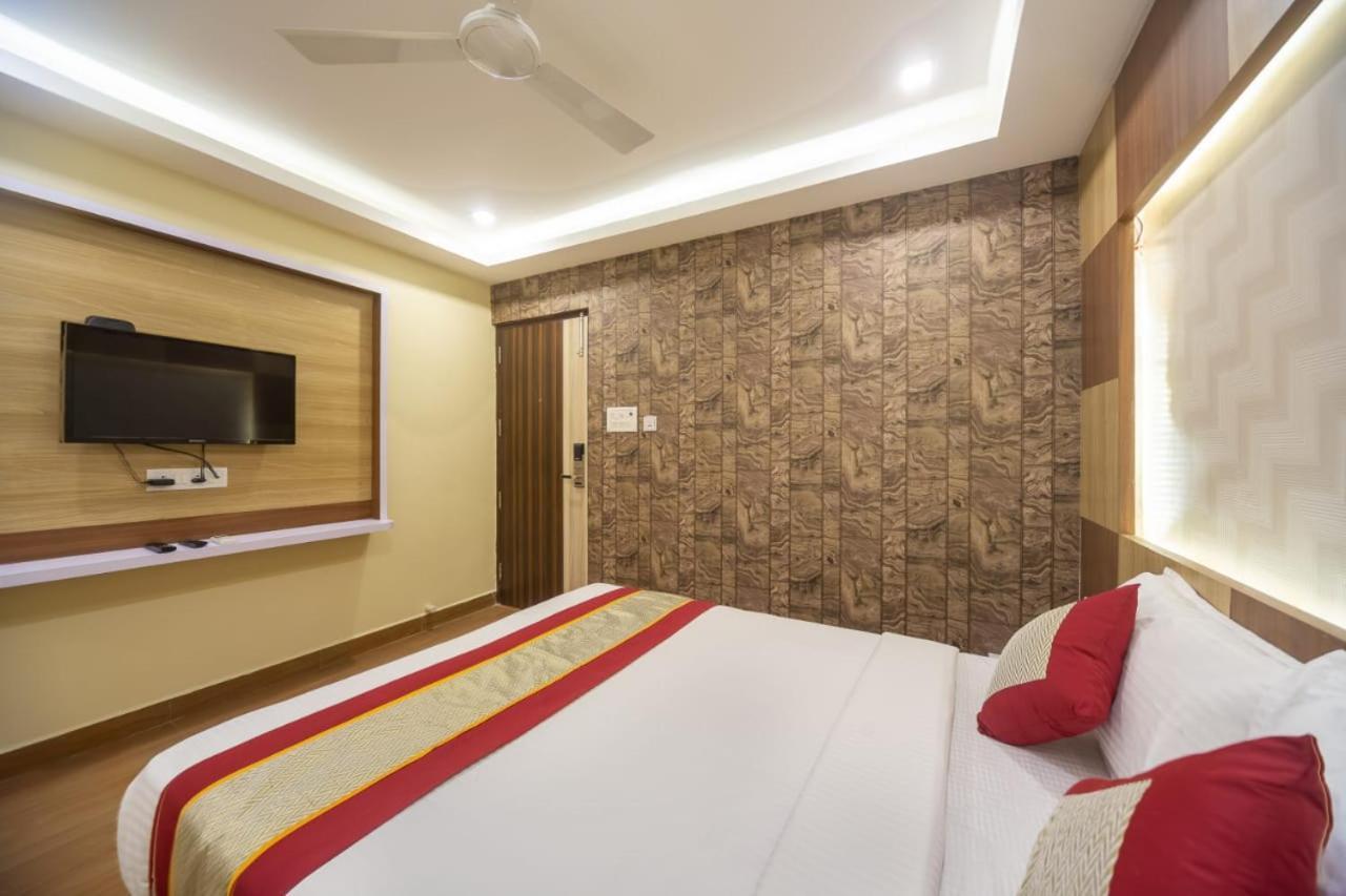 Hotel Rich Inn Chennai Esterno foto
