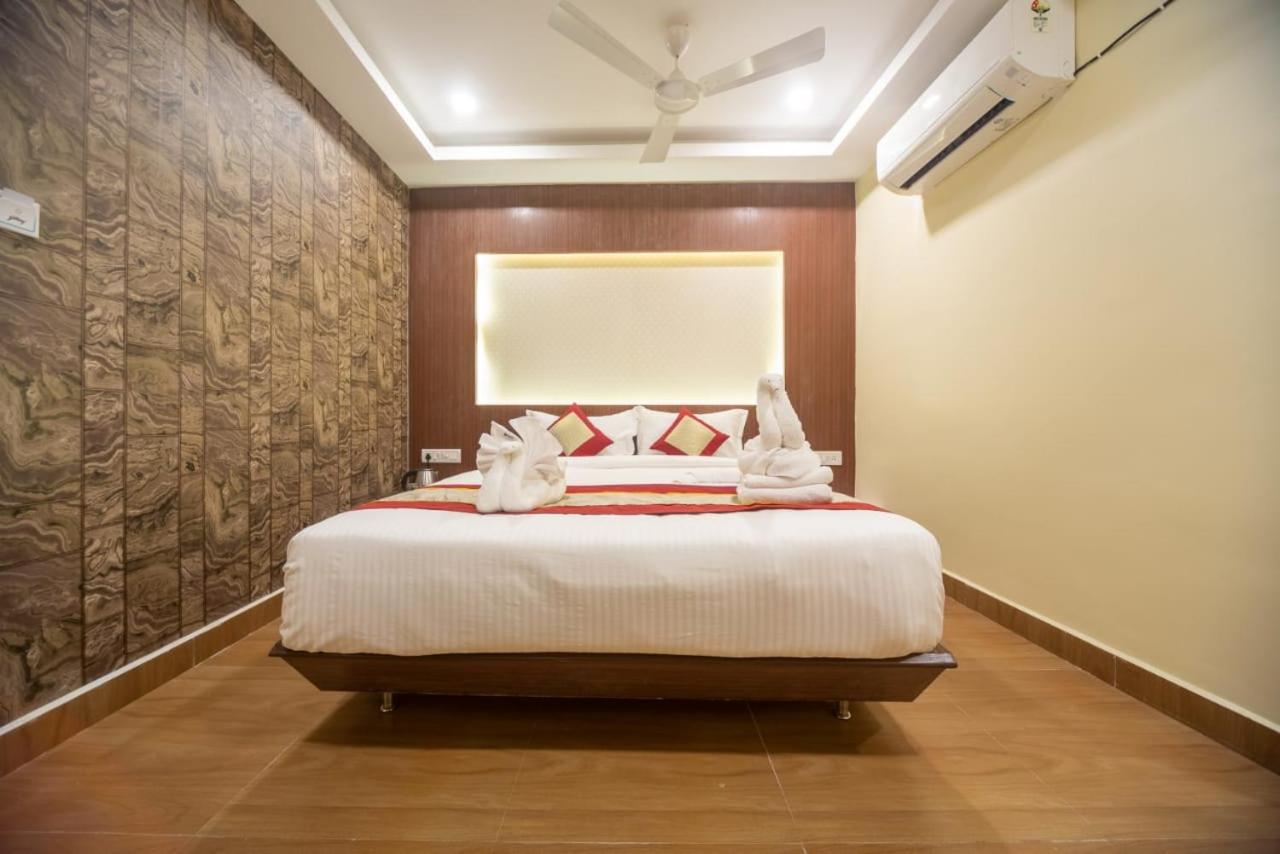 Hotel Rich Inn Chennai Esterno foto