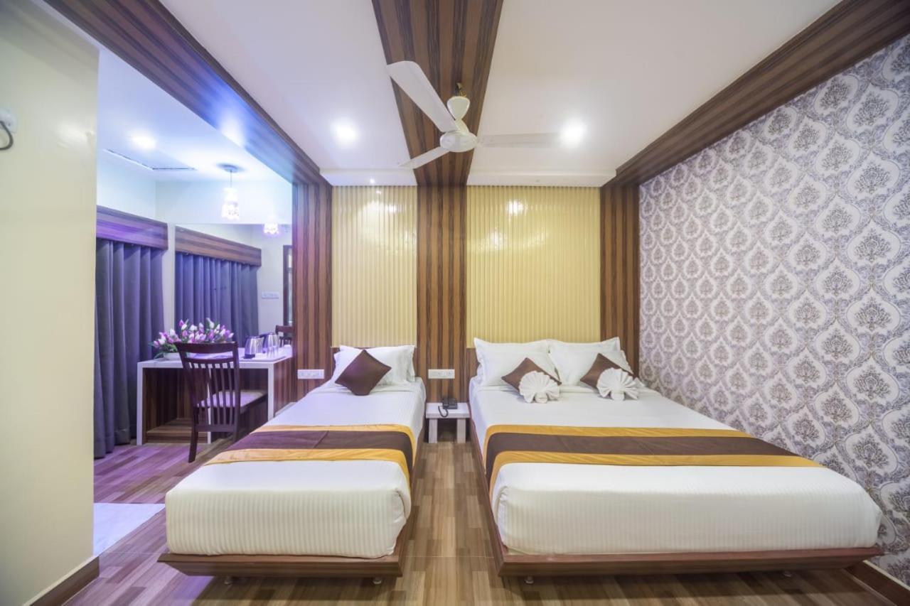Hotel Rich Inn Chennai Esterno foto