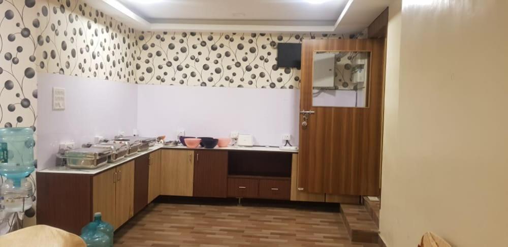 Hotel Rich Inn Chennai Esterno foto